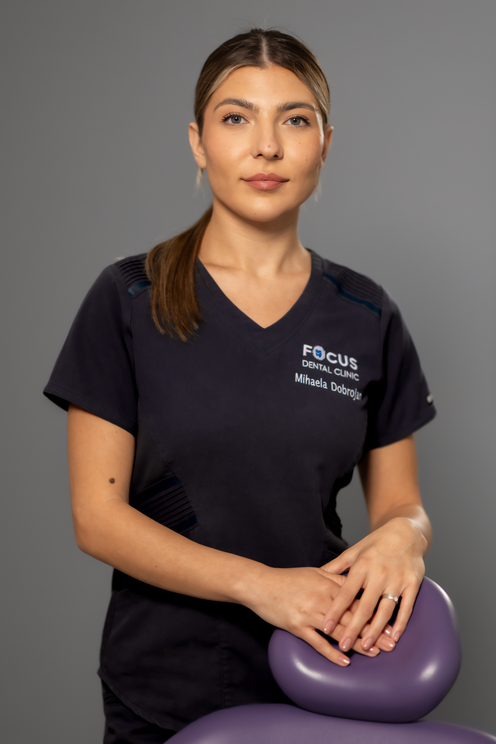 https://focusdentalclinic.ro/wp-content/uploads/2023/10/DENTAL-FOCUS-1-18.jpg